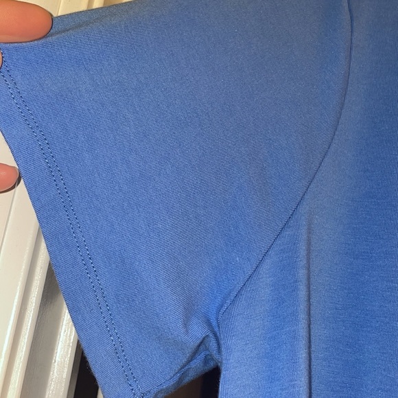 Belle by Kim Gravel Twisted- Hem Top Medium - Picture 5 of 5